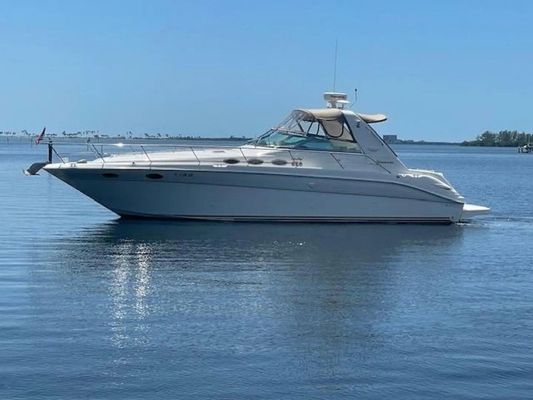 Sea Ray Sundancer 370 - main image