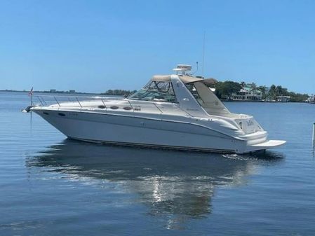 Sea Ray Sundancer 370 image