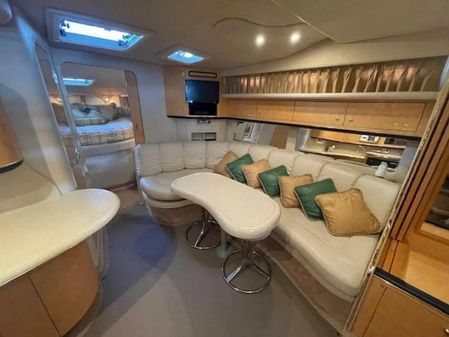 Sea Ray Sundancer 370 image