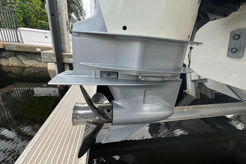 Boston-whaler 380-OUTRAGE image