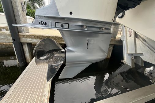 Boston-whaler 380-OUTRAGE image