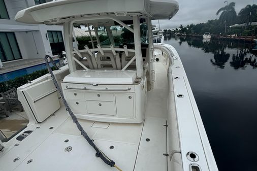 Boston-whaler 380-OUTRAGE image