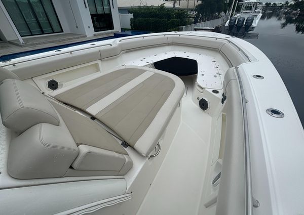 Boston-whaler 380-OUTRAGE image