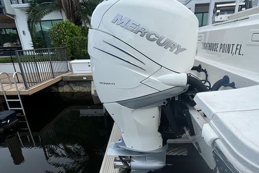 Boston-whaler 380-OUTRAGE image