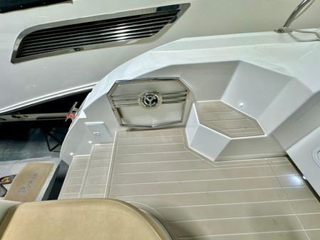 Cruisers Yachts 48 Cantius image