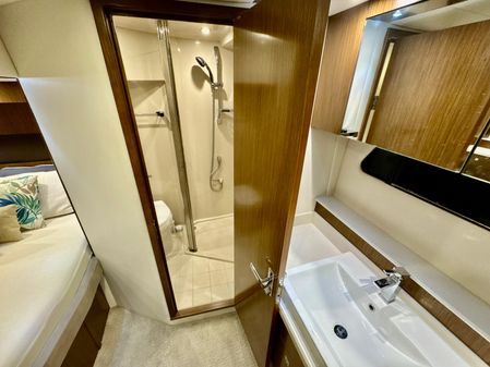 Cruisers Yachts 48 Cantius image