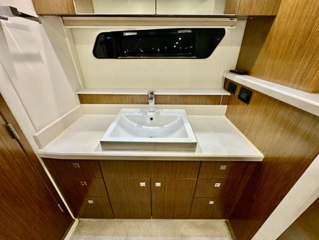 Cruisers Yachts 48 Cantius image