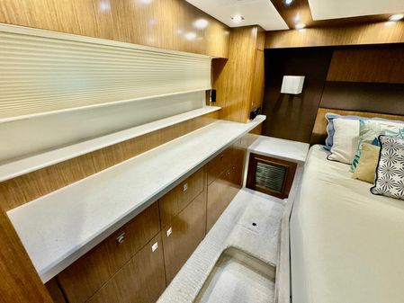 Cruisers Yachts 48 Cantius image