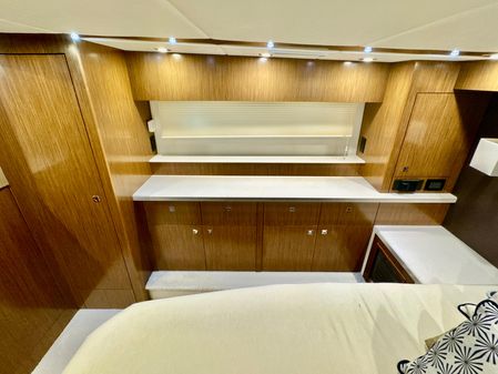 Cruisers Yachts 48 Cantius image