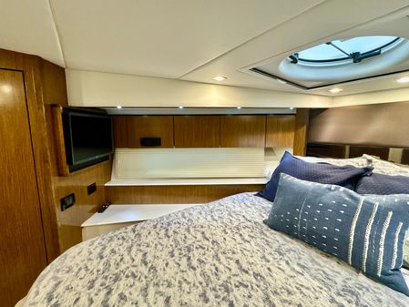 Cruisers Yachts 48 Cantius image