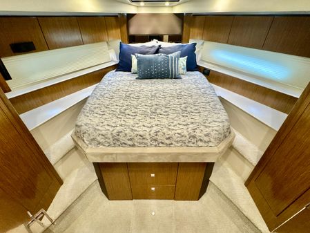 Cruisers Yachts 48 Cantius image