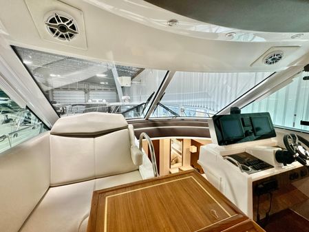 Cruisers Yachts 48 Cantius image