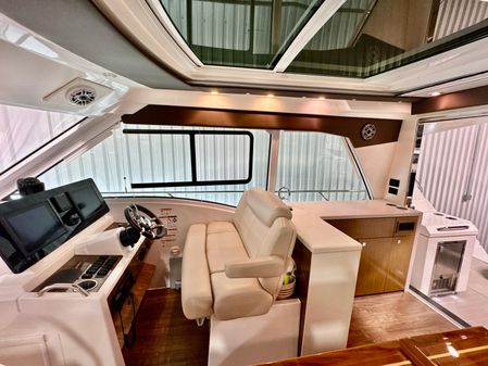 Cruisers Yachts 48 Cantius image