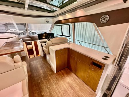 Cruisers Yachts 48 Cantius image