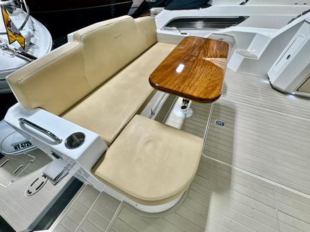 Cruisers Yachts 48 Cantius image