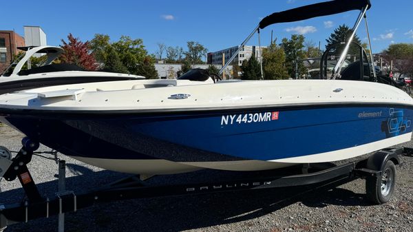 Bayliner Element E18 