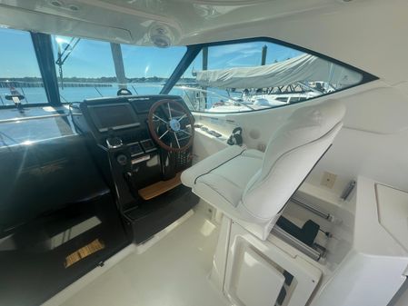 Tiara Yachts 3500 Sovran LE image