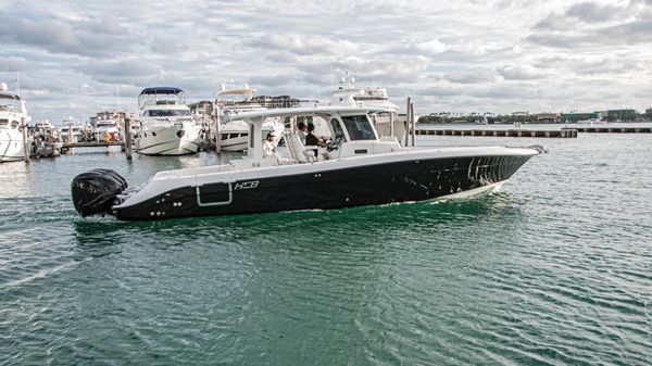 HCB 42 Lujo