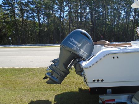Sea Hunt 265SE Ultra image
