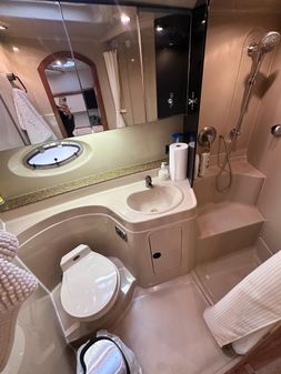 Cruisers Yachts 3470 Express image