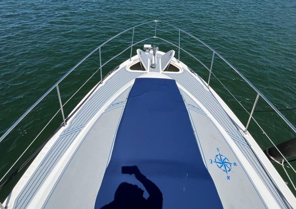 Sea Ray 44 Sedan Bridge image