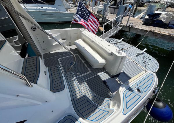 Sea Ray 44 Sedan Bridge image