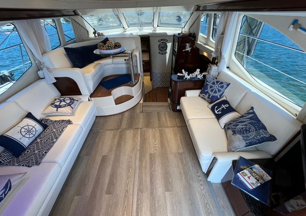 Sea Ray 44 Sedan Bridge image