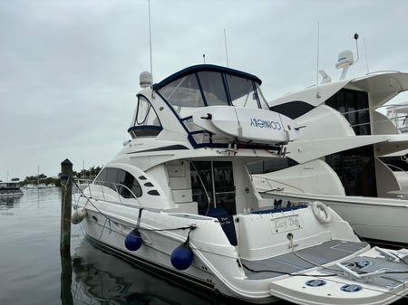 Sea Ray 44 Sedan Bridge image