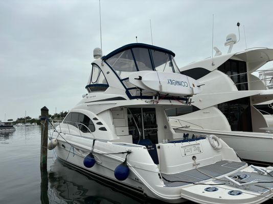 Sea Ray 44 Sedan Bridge - main image