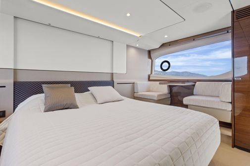 Princess 62 Flybridge image