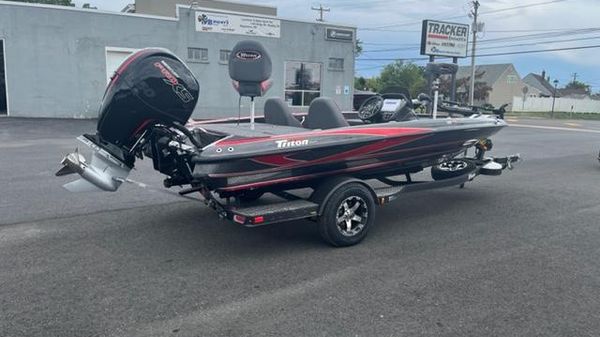 Triton 18 TRX