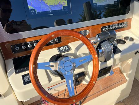 Chris-Craft Catalina 30 image