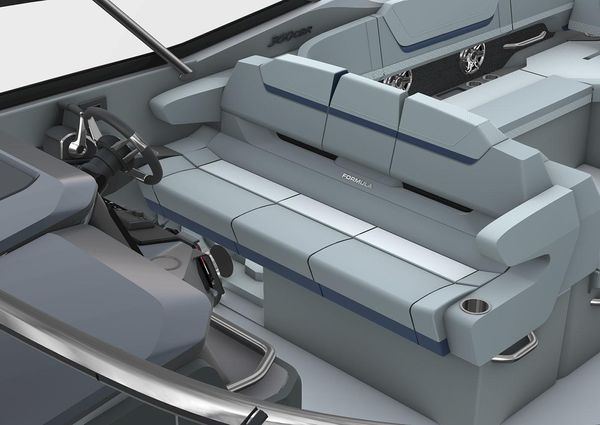 Formula 360 Crossover Bowrider I/O image