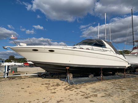 Sea Ray Sundancer 370 image