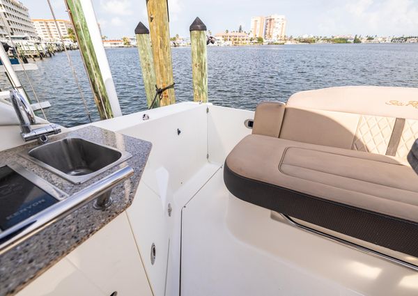 Sea Ray 310 Sundancer image