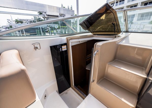 Sea Ray 310 Sundancer image