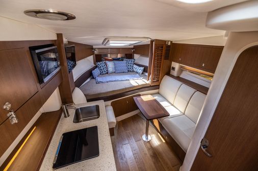 Sea Ray 310 Sundancer image