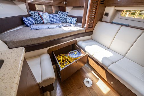 Sea Ray 310 Sundancer image