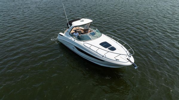 Sea Ray 310 Sundancer image