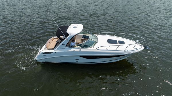 Sea Ray 310 Sundancer image