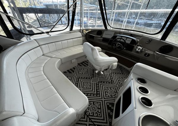 Carver 396 FLYBRIDGE MOTOR YACHT image