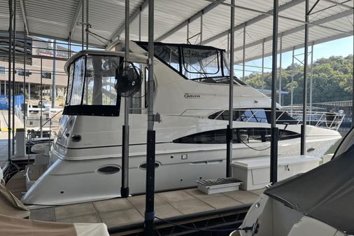 Carver 396 FLYBRIDGE MOTOR YACHT image