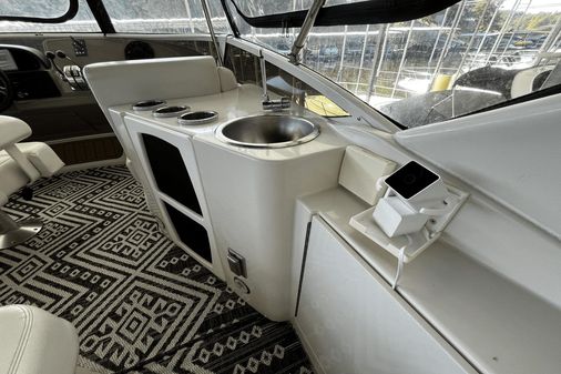 Carver 396 FLYBRIDGE MOTOR YACHT image