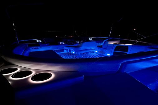 Carver 396 FLYBRIDGE MOTOR YACHT image