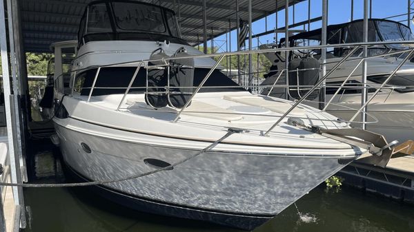 Carver 396 FLYBRIDGE MOTOR YACHT 