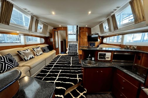 Carver 396 FLYBRIDGE MOTOR YACHT image