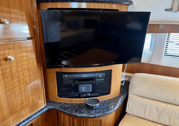 Carver 396 FLYBRIDGE MOTOR YACHT image