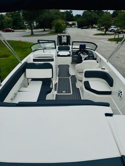 Bayliner VR6-OB image