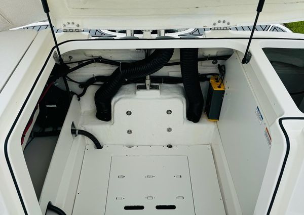 Bayliner VR6-OB image