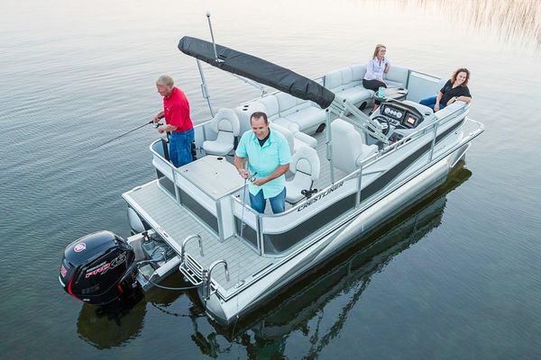 Crestliner 240 Rally DX FC - main image